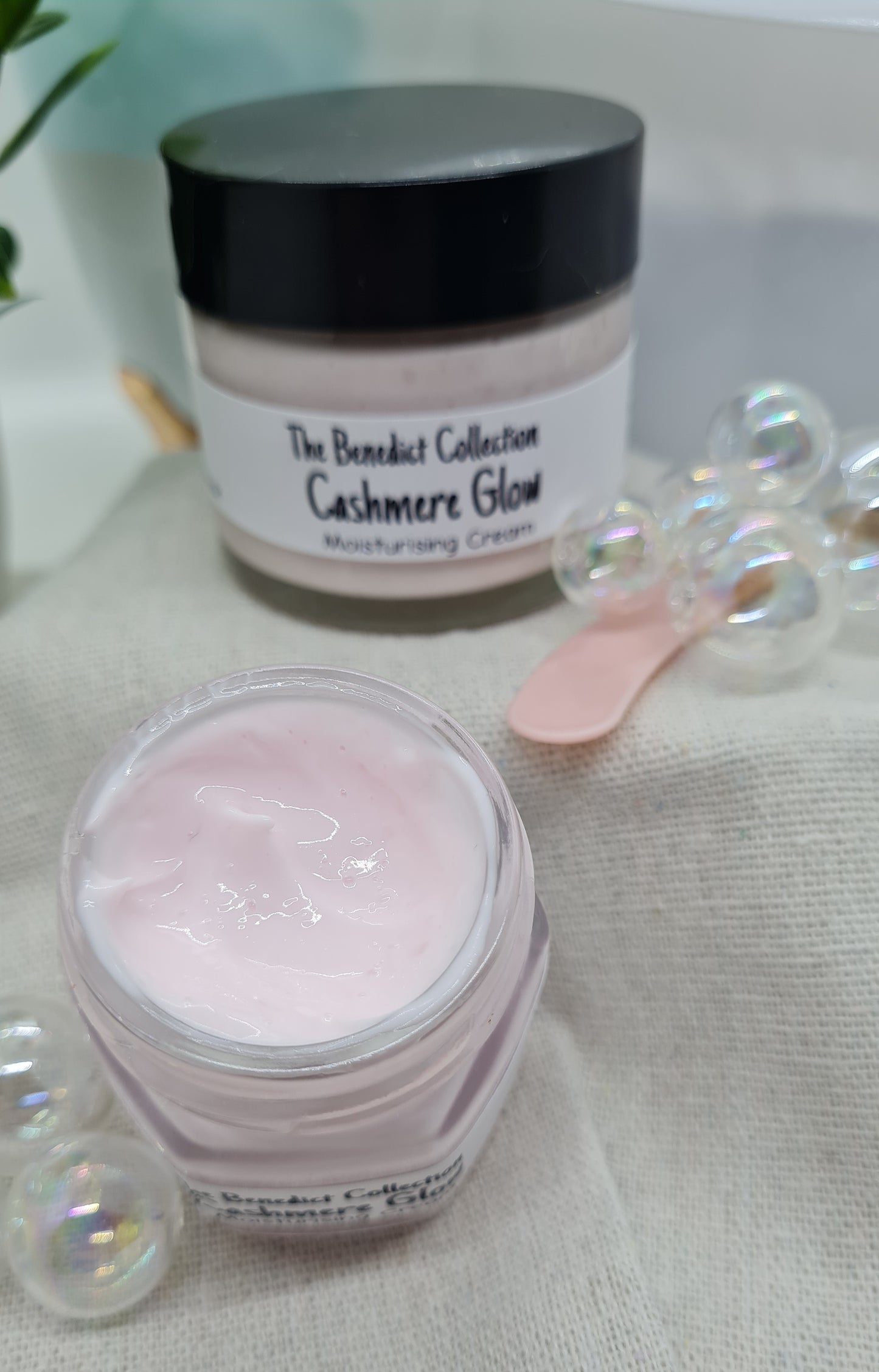 Face & Body Moisturiser - Cashmere Glow