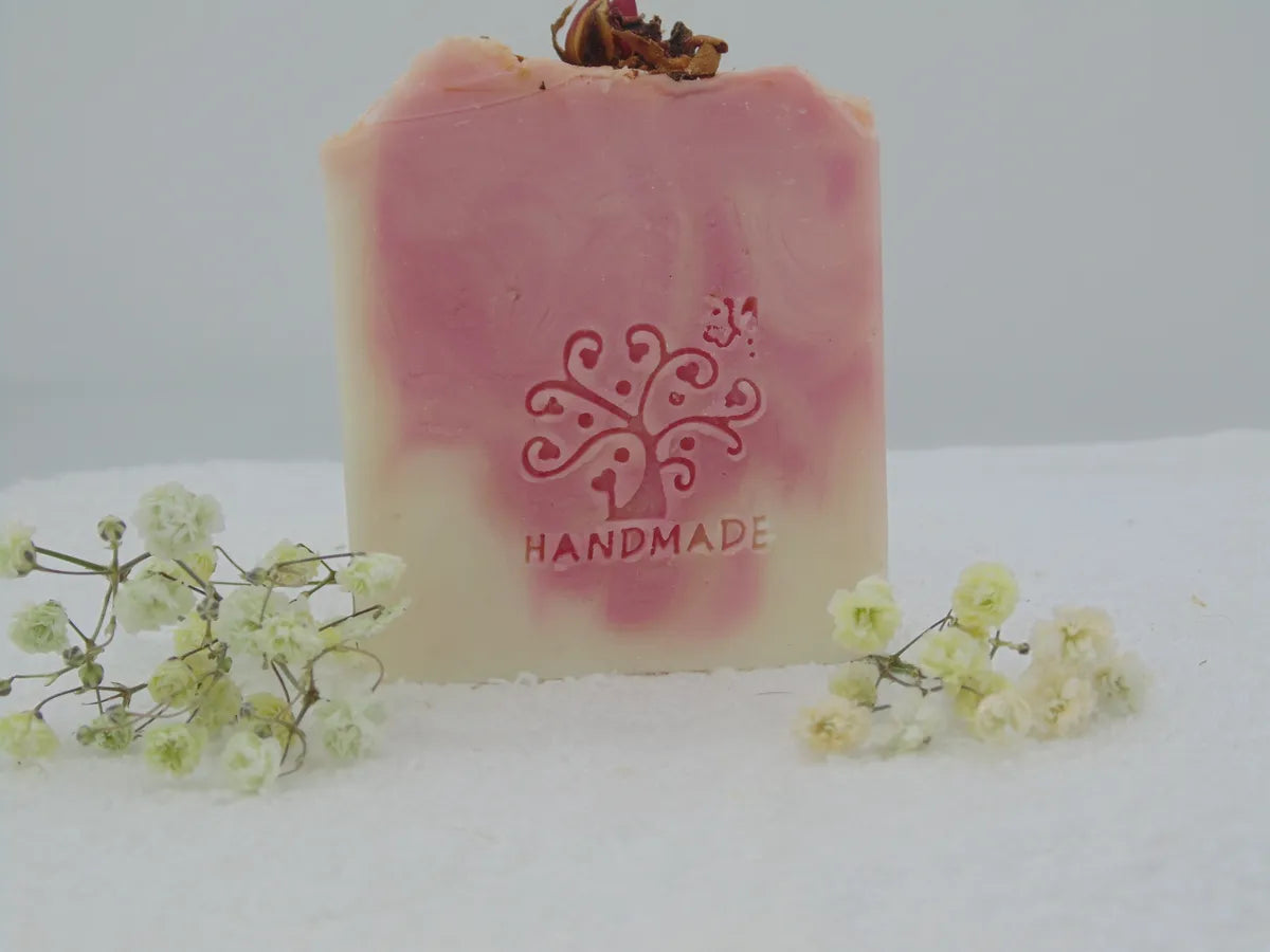 Velvet Rose and Oud