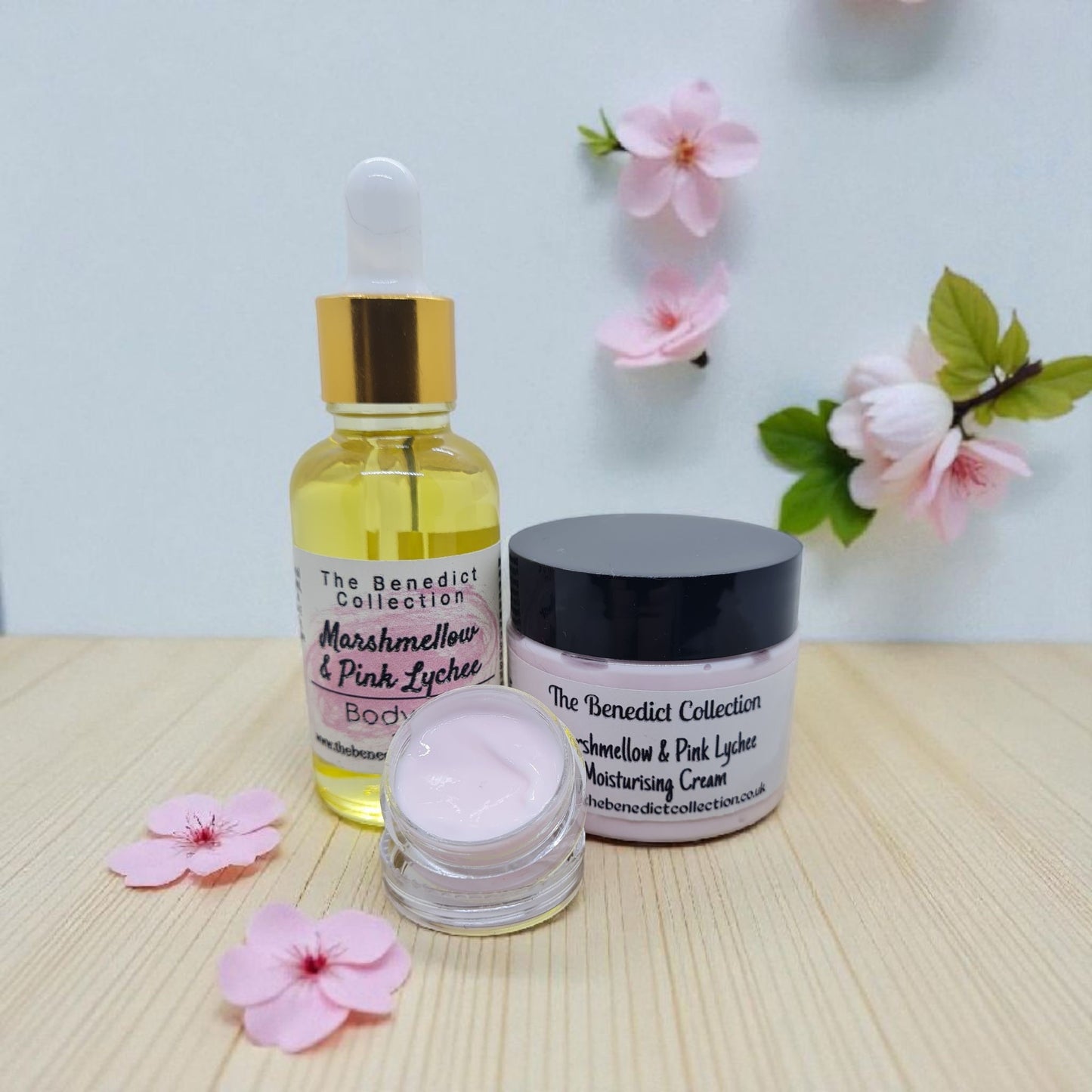Face & Body Moisturiser - Marshmellow  & Pink Lychee